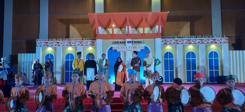 festival-teater-islam-dunia-i-resmi-di-gelar